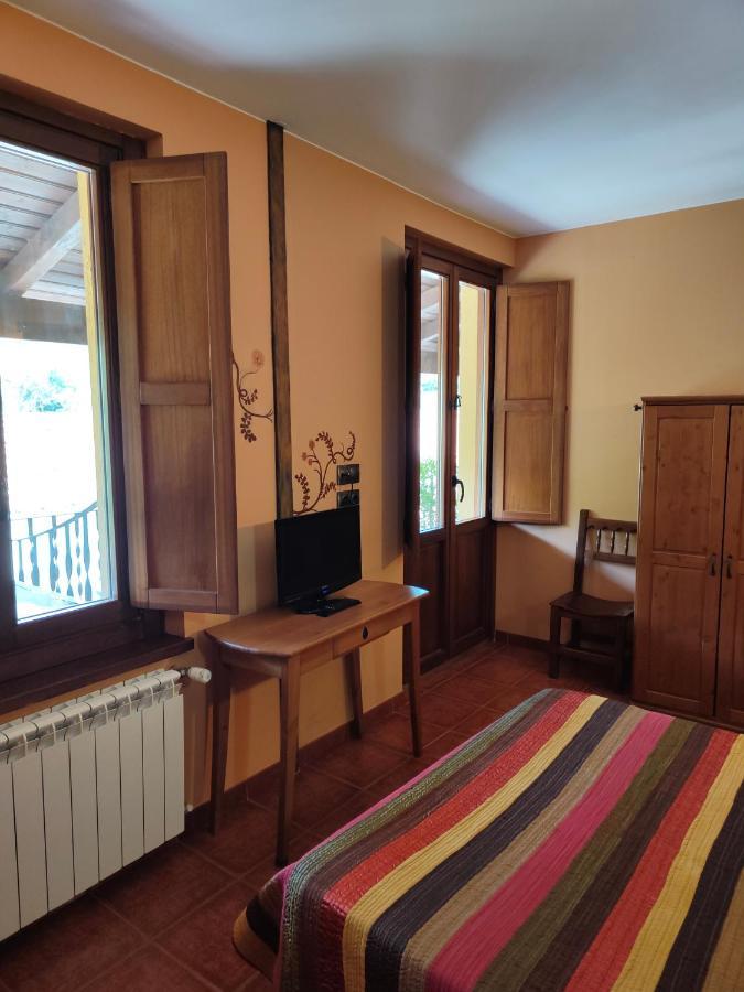 Hotel Dona Gaudiosa 폴라데레나 외부 사진